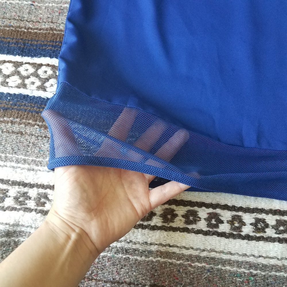 HARLOWE & GRAHAM | BLUE BLOUSE | SIZE SMALL - Picture 6 of 8